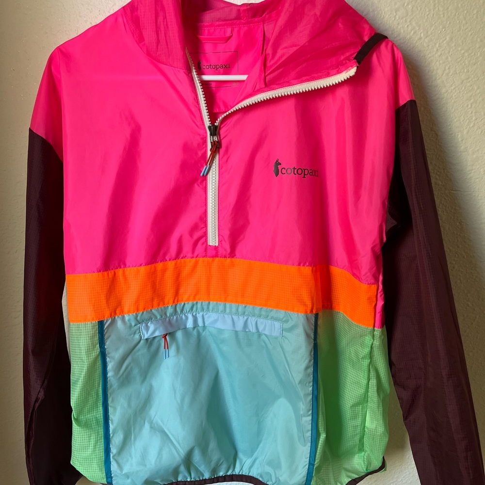 Cotopaxi Teca Windbreaker